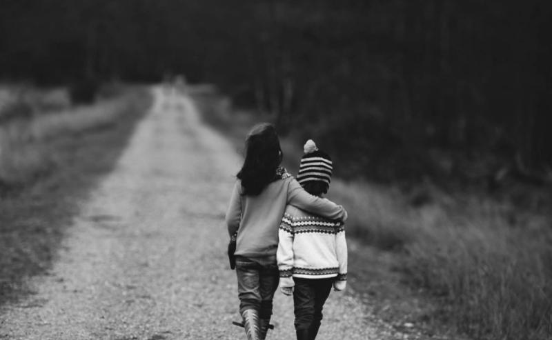 &Ecirc;tre orphelin et continuer d&rsquo;avancer : un message de courage